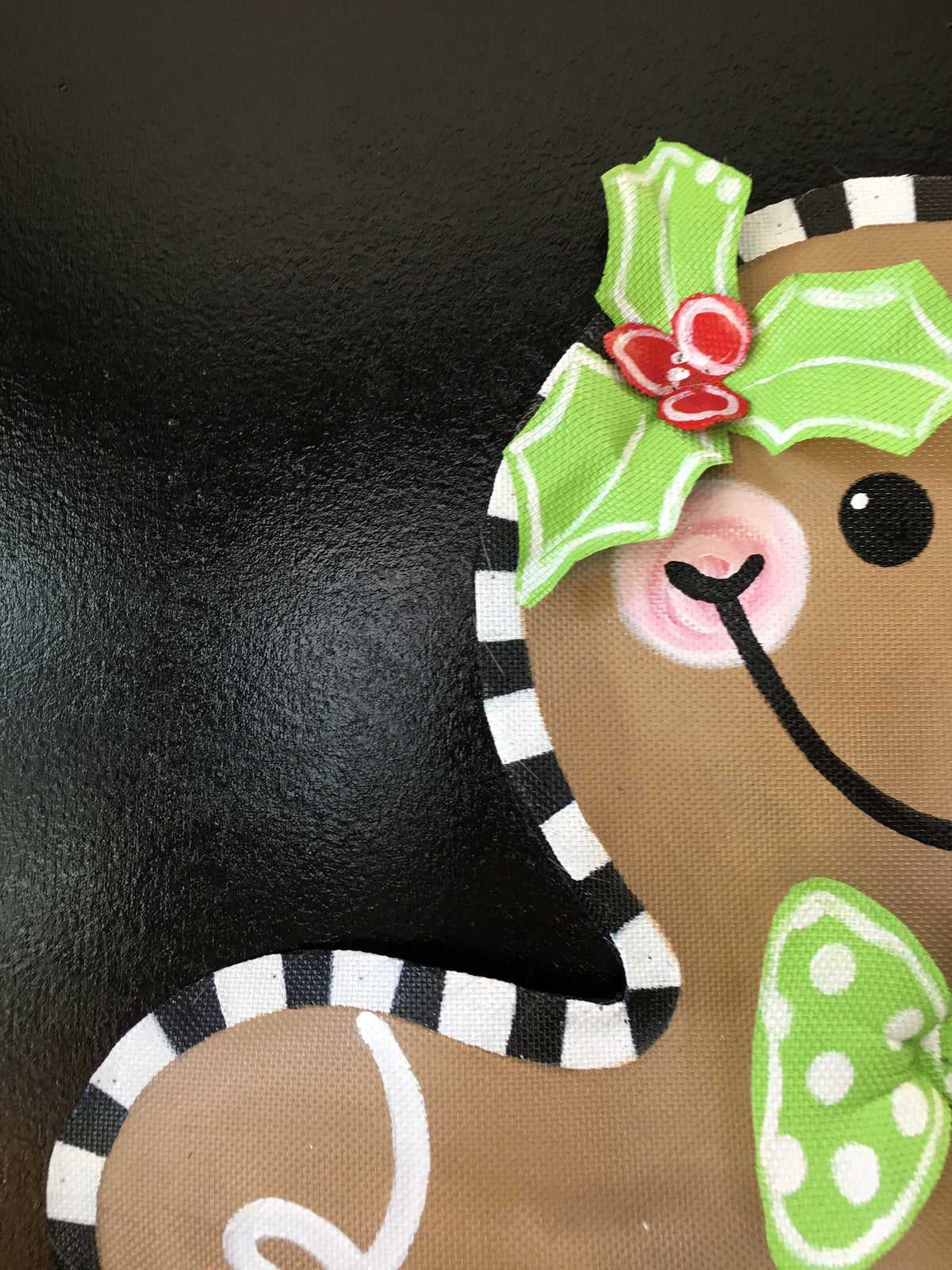 CHRISTMAS DOOR DECOR / Screen Wire Whimsical Christmas Gingerbread Man with Candy Cane Doornament Door Hanger Wreath