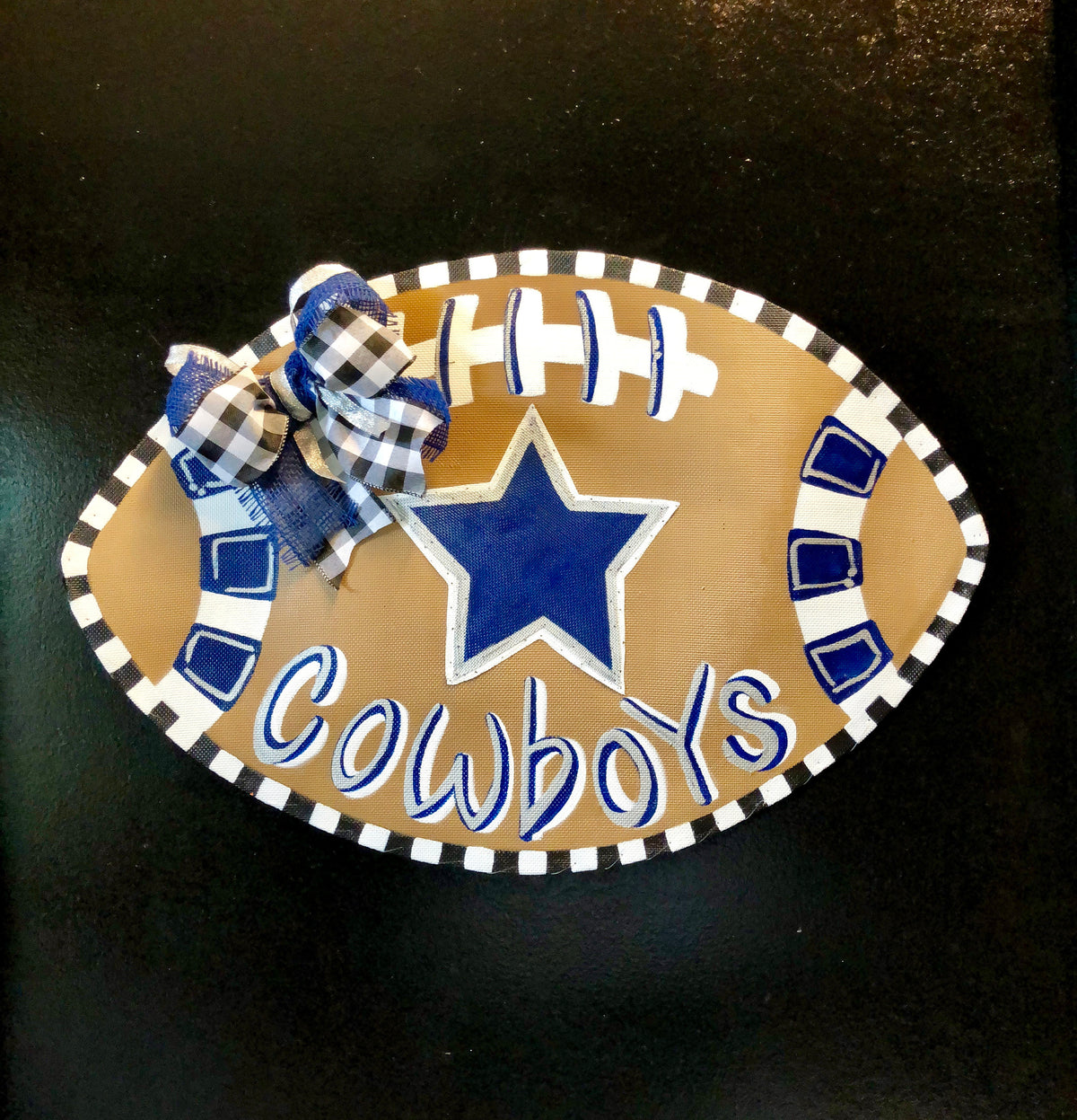 Dallas Cowboys Football Decor / Large Screen Wire Dallas Cowboys Football with Star and Matching Bow Door Hanger Wreath Decor