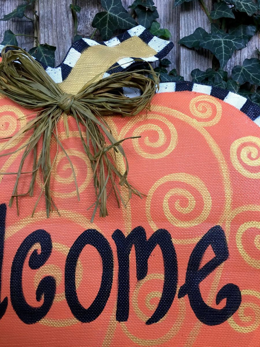 FALL DOOR DECOR / Screen Wire Personalized Black and White Checkered Border Pumpkin Door Hanger Doornament