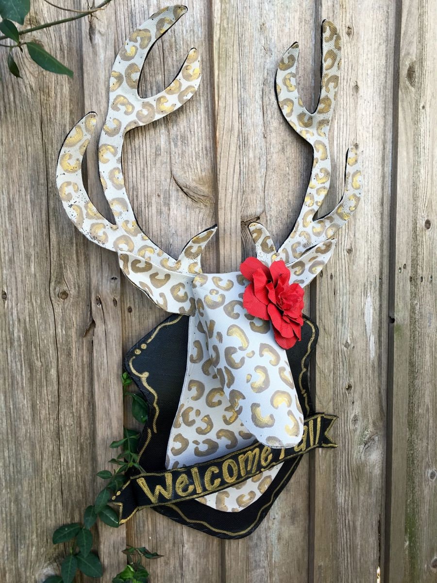 FALL DOOR DECOR / Screen Wire Leopard Print Mounted Deer with Personalized Banner Doornament Door Hanger Wreath