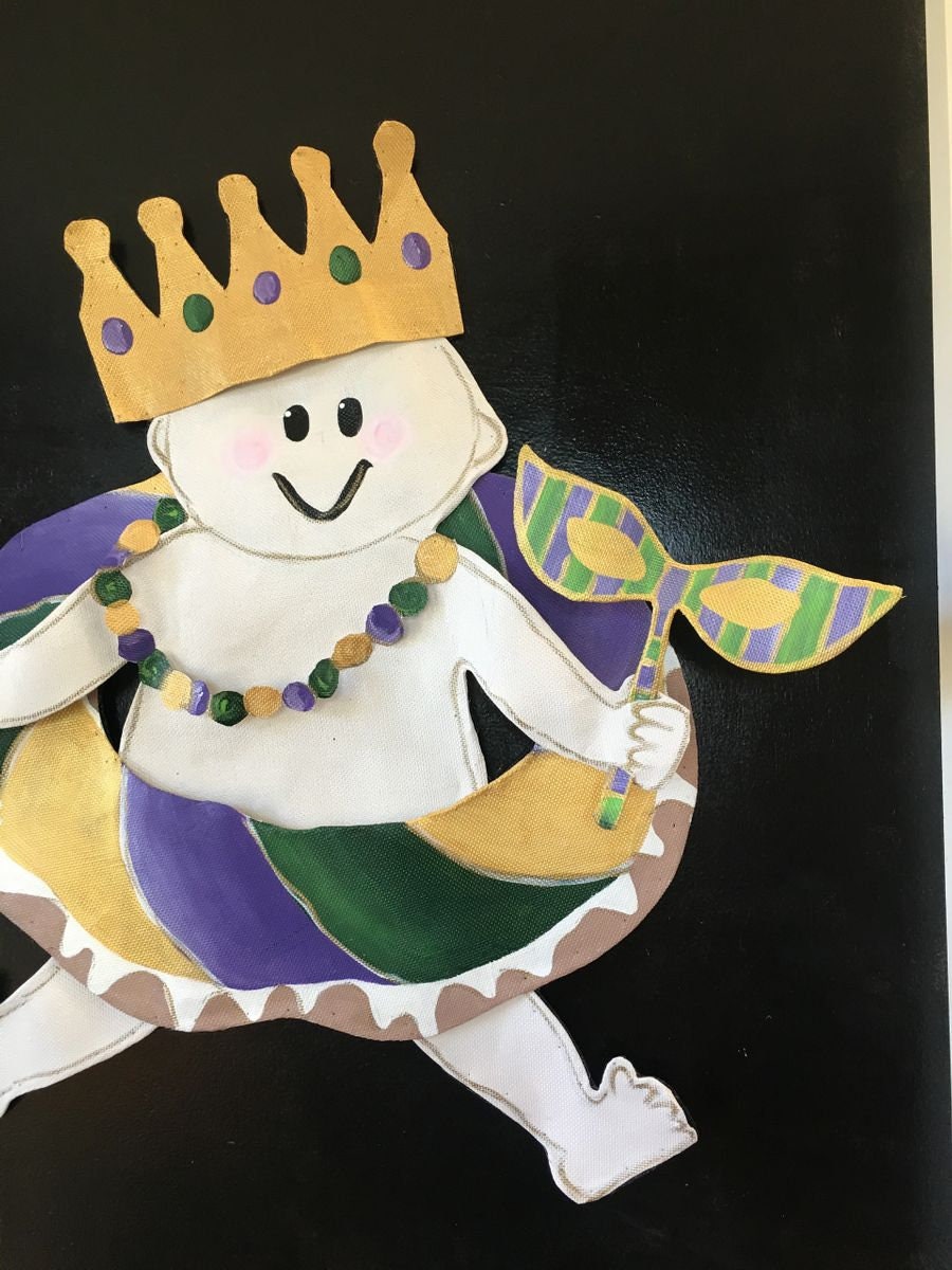 MARDI GRAS DOOR Decor / Large Screen Wire Mardi Gras Baby with King Cake Doornament Door Hanger Wreath