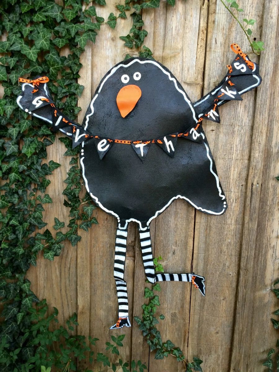 FALL DOOR DECOR / Screen Wire Thanksgiving Crow with "Give Thanks" Banner Doornament