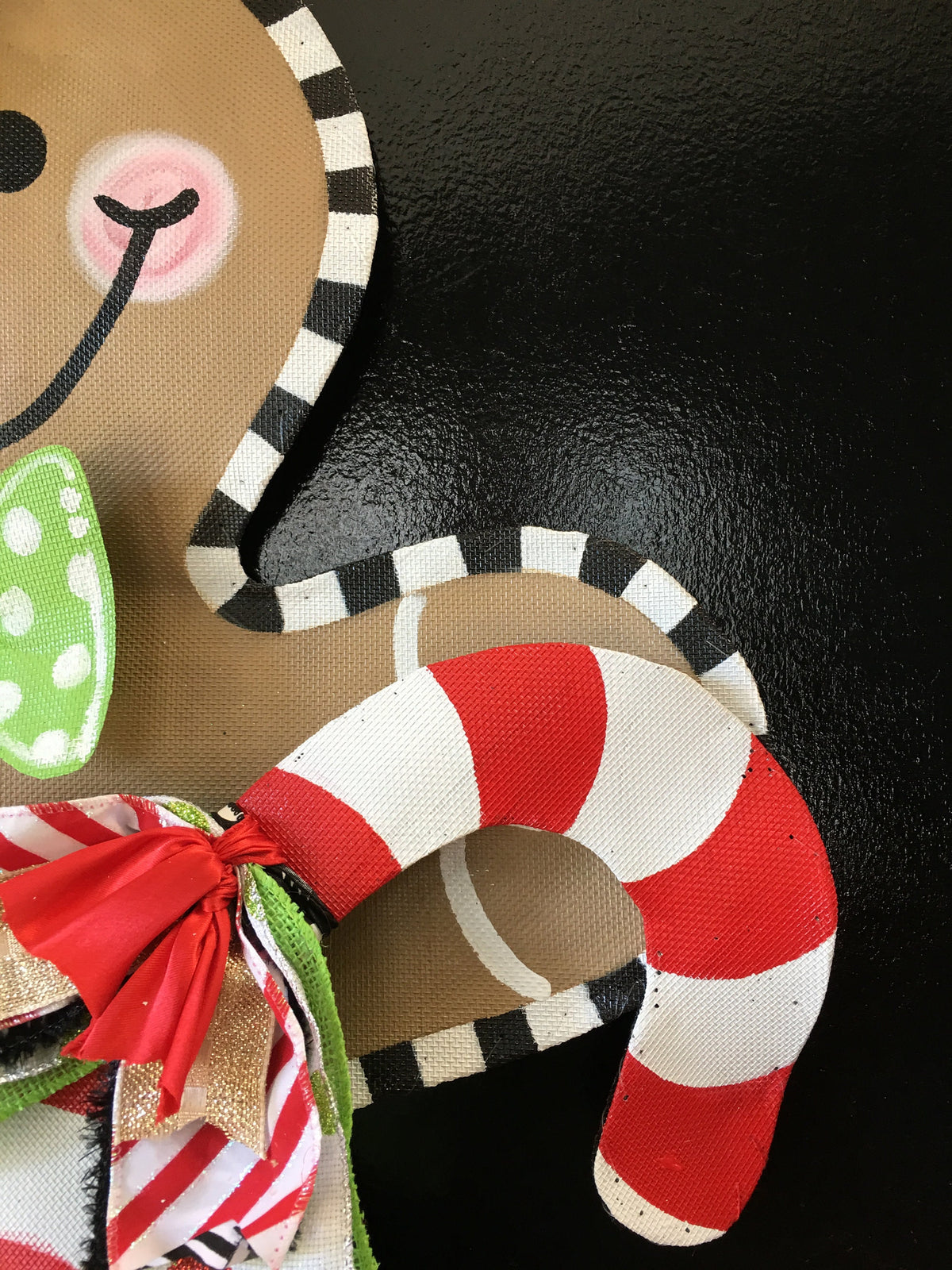 CHRISTMAS DOOR DECOR / Screen Wire Whimsical Christmas Gingerbread Man with Candy Cane Doornament Door Hanger Wreath