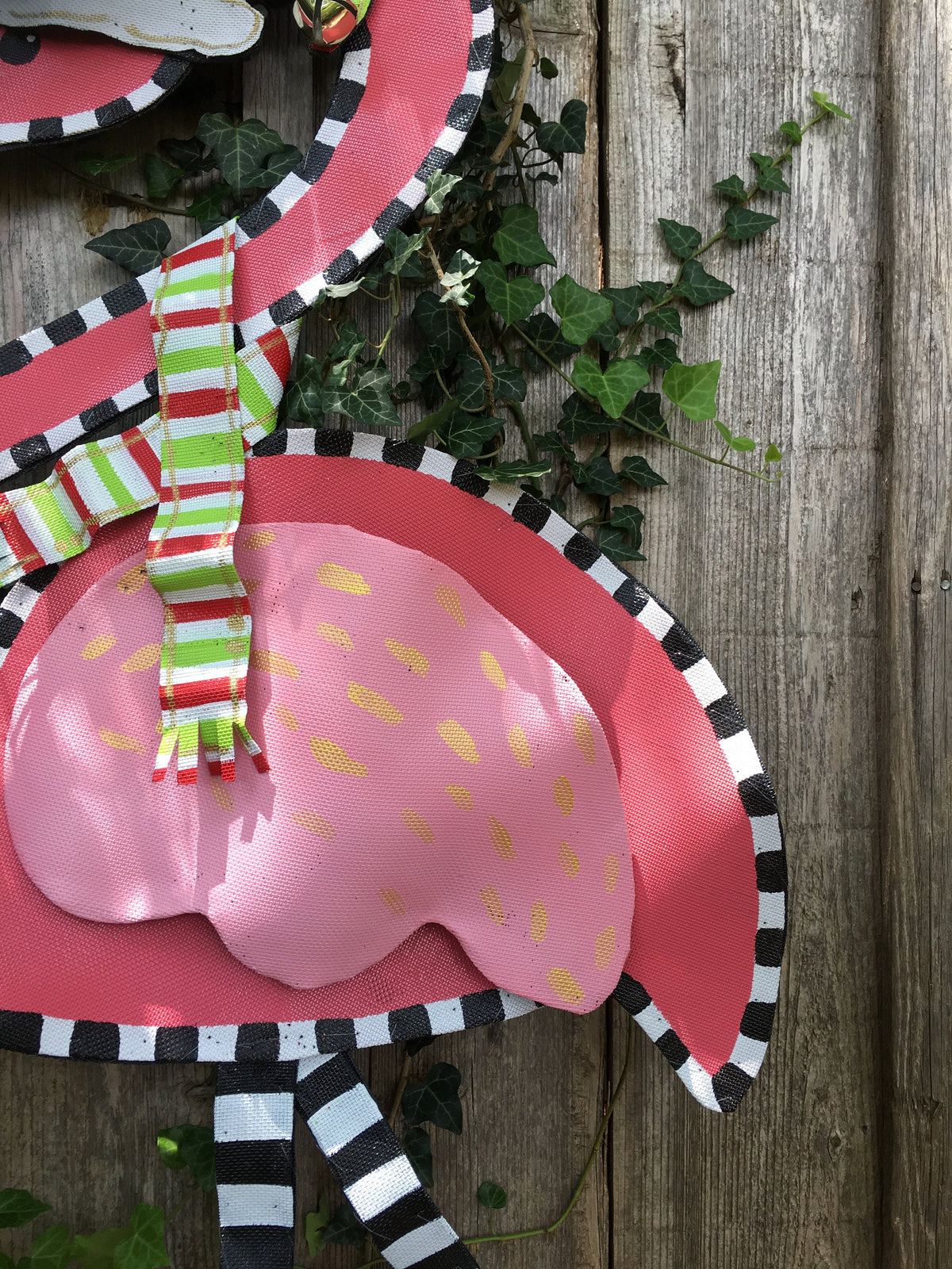 CHRISTMAS DOOR DECOR / Screen Wire Christmas Flamingo Door Hanger Wreath with Red and Green Stripe Hat and Scarf