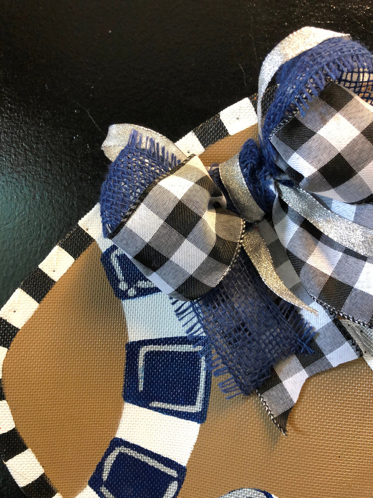 Dallas Cowboys Football Decor / Large Screen Wire Dallas Cowboys Football with Star and Matching Bow Door Hanger Wreath Decor