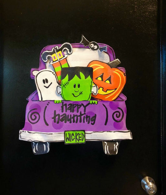 HALLOWEEN DOOR DECOR / Screen Wire Halloween Old Timer Truck with Ghost, Witch, Frankenstein, and Pumpkin Doornament Door Hanger