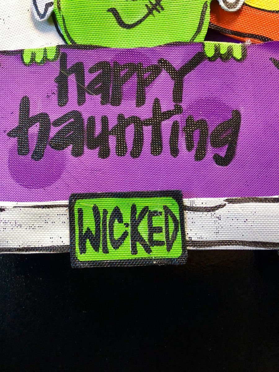 HALLOWEEN DOOR DECOR / Screen Wire Halloween Old Timer Truck with Ghost, Witch, Frankenstein, and Pumpkin Doornament Door Hanger