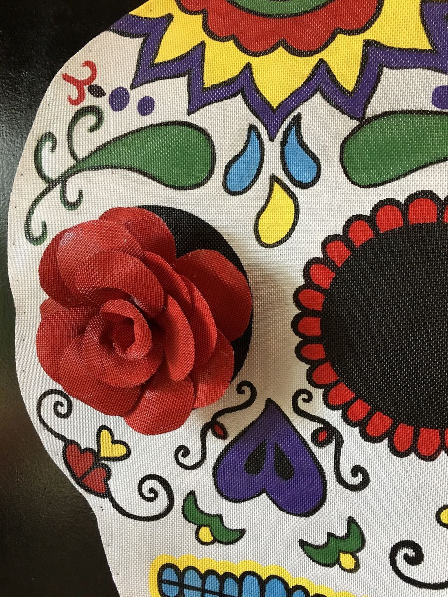HALLOWEEN DOOR DECOR / Screen Wire Halloween Sugar Skull Door Hanger Wreath Decoration