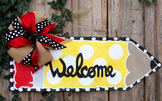 School/Teacher Door Decor / Screen Wire Back to School Personalized Pencil with Large Bow Teacher Gift Door Hanger Doornament wreath