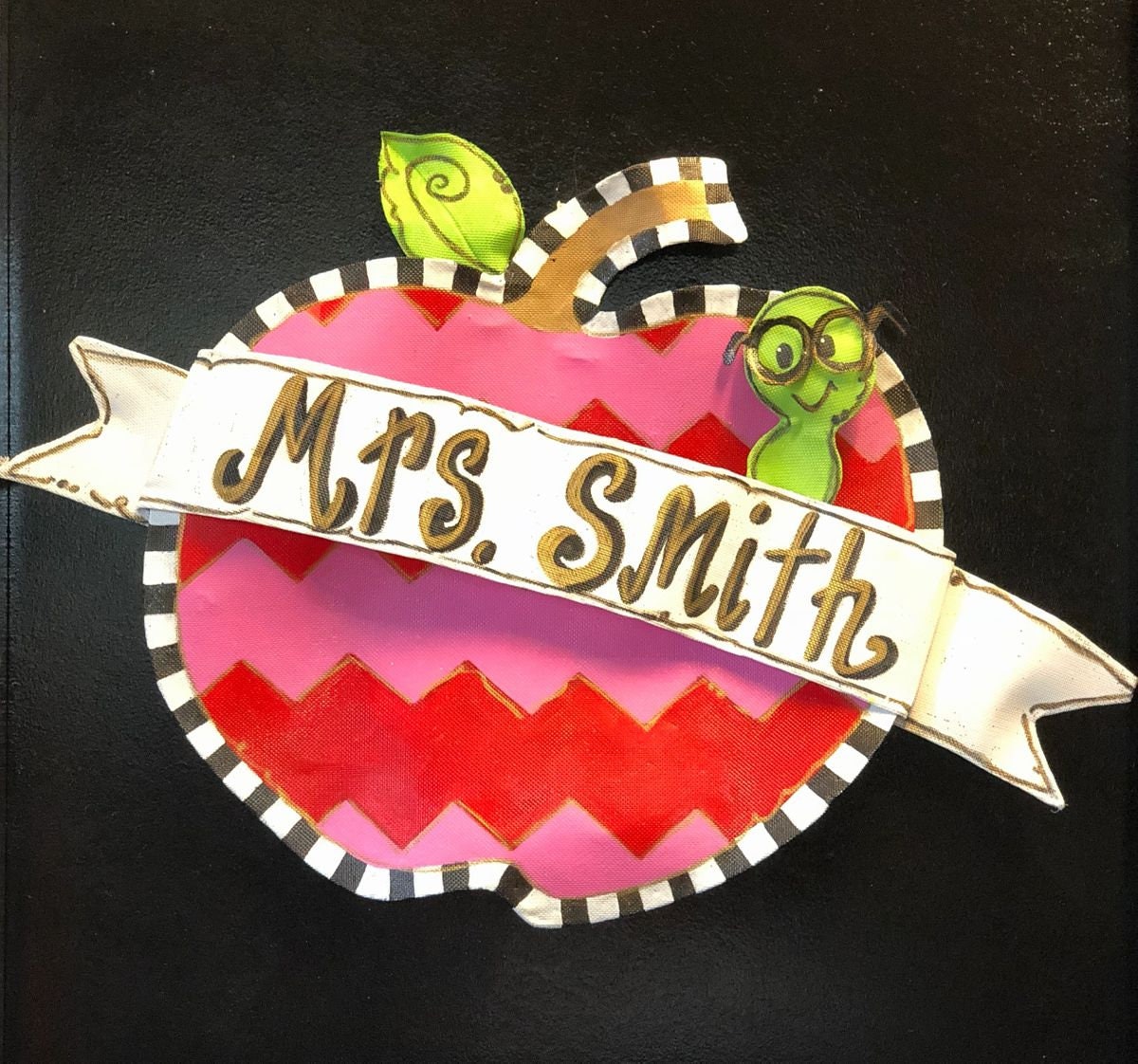 Personalized Back To School Apple for Teacher with Book Worm Doornament