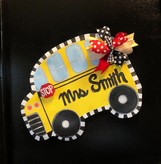 School/Teacher Door Decor / Screen Wire School Bus with Personalized Teacher Name Doornament Door Hanger Wreath School Decor