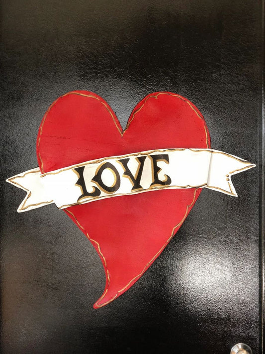 VALENTINES DOOR DECOR / Screen Wire Long Valentines Heart with Personalized Banner Doornament Door Hanger Wreath Decor