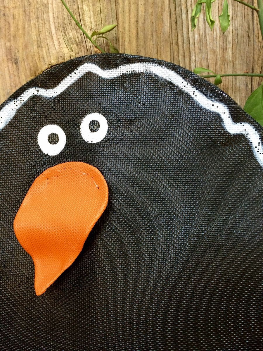 FALL DOOR DECOR / Screen Wire Thanksgiving Crow with "Give Thanks" Banner Doornament