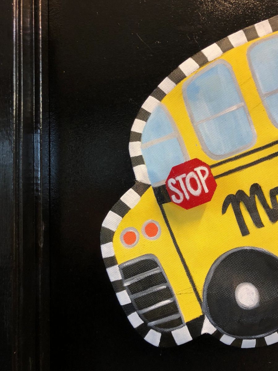 School/Teacher Door Decor / Screen Wire School Bus with Personalized Teacher Name Doornament Door Hanger Wreath School Decor