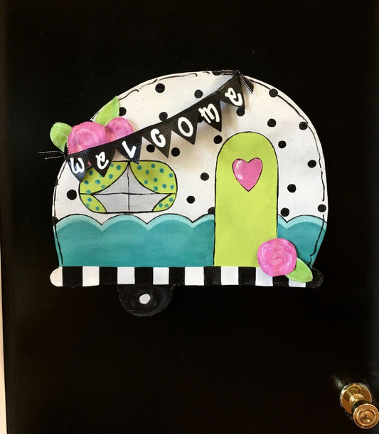 SUMMER DOOR DECOR / Bright Green and Pink Glamping Camper Screen Wire Doornament Doo Hanger Wreath