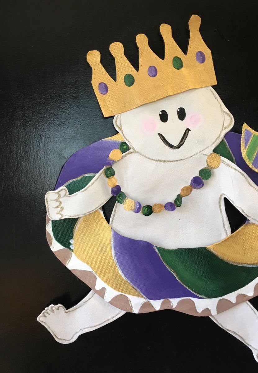 MARDI GRAS DOOR Decor / Large Screen Wire Mardi Gras Baby with King Cake Doornament Door Hanger Wreath
