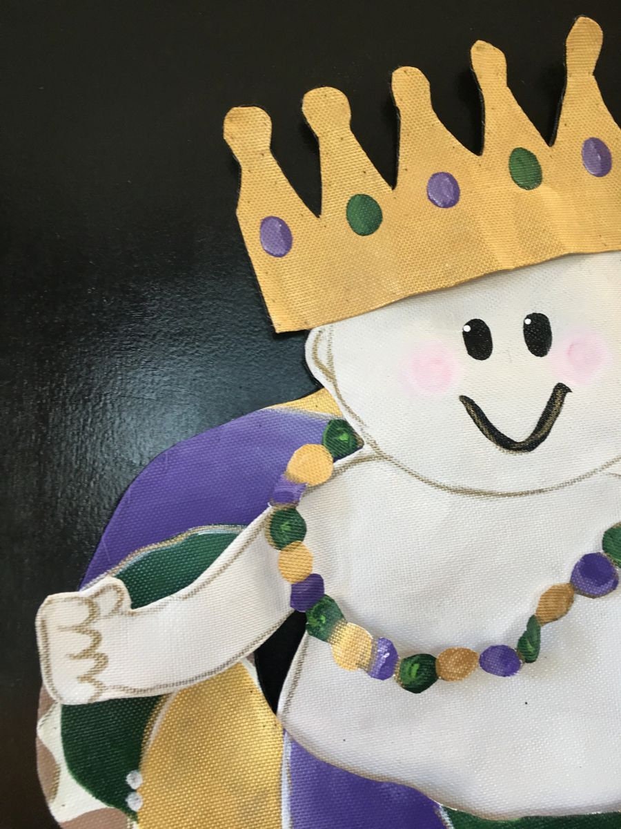 MARDI GRAS DOOR Decor / Large Screen Wire Mardi Gras Baby with King Cake Doornament Door Hanger Wreath
