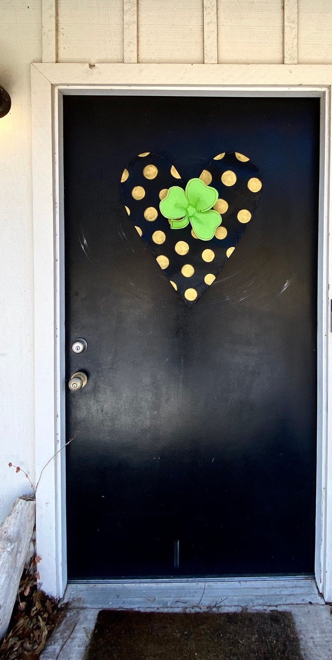 Screen Wire Black Gold and Green St Patricks Day Polka Dot Heart with Clover Door Hanger Wreath