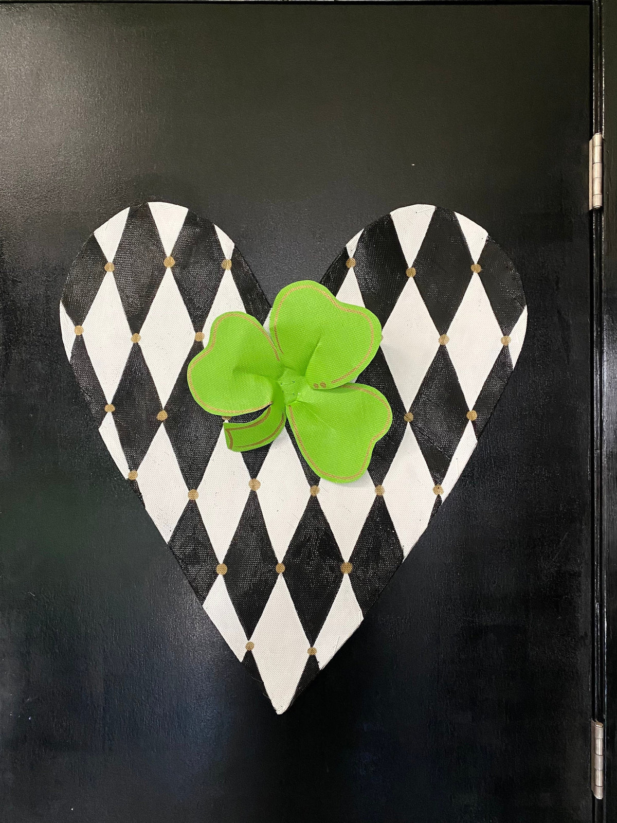 Screen Wire Black and White Harlequin Heart with Green Clover St Patricks Day Door Hanger Wreath